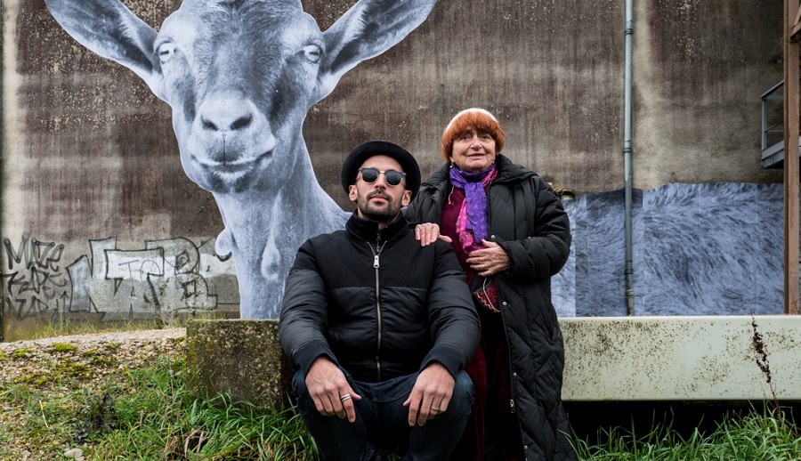 visages_villages_dos