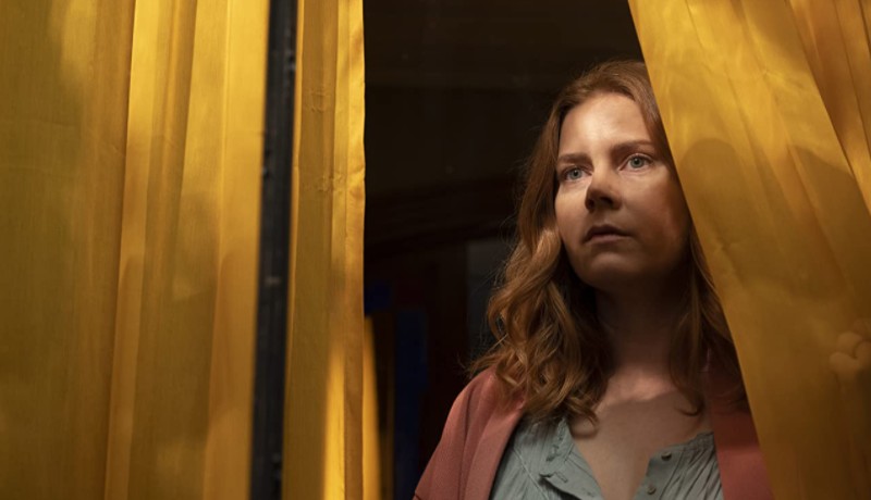 la mujer en la ventana_