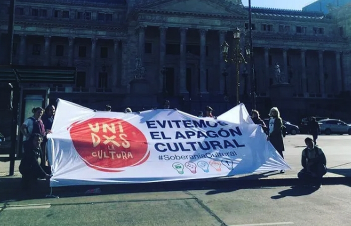 evitemos el apagon cultural