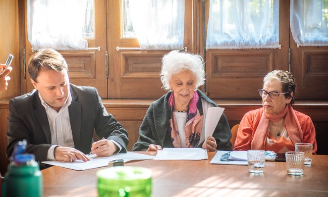 incaa_abuelas de plaza mayo