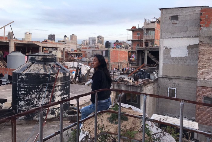 a traves de la tierra